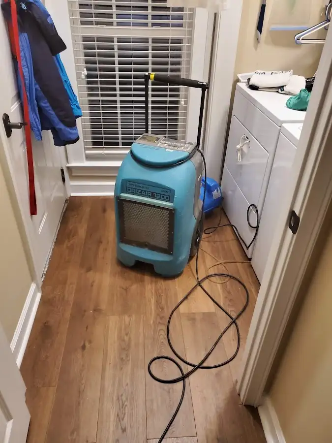 Commercial dehumidifier deployed for Flood Damage Cleanup in Coos Bay